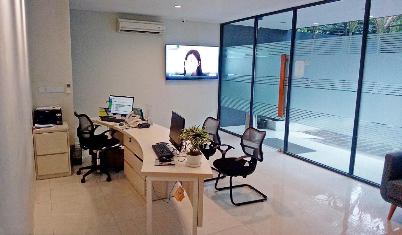 ג'קרטה Legreen Suite Sudirman מראה חיצוני תמונה
